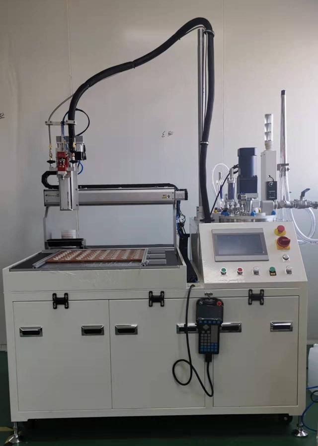 三軸注膠機